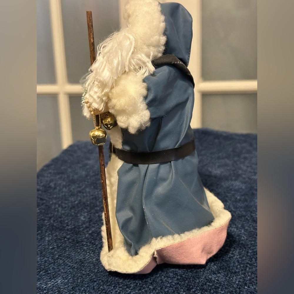 Blue robed Santa tree topper/decoration - Picture 2 of 7